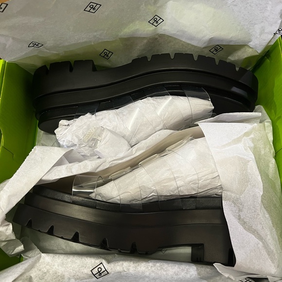 Brand New_ Call It Spring black platform sandals with clear plastic straps_8.5 - Picture 4 of 5